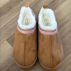 Jessica Simpson Cozy Brown Suede Slippers with Pink Trim